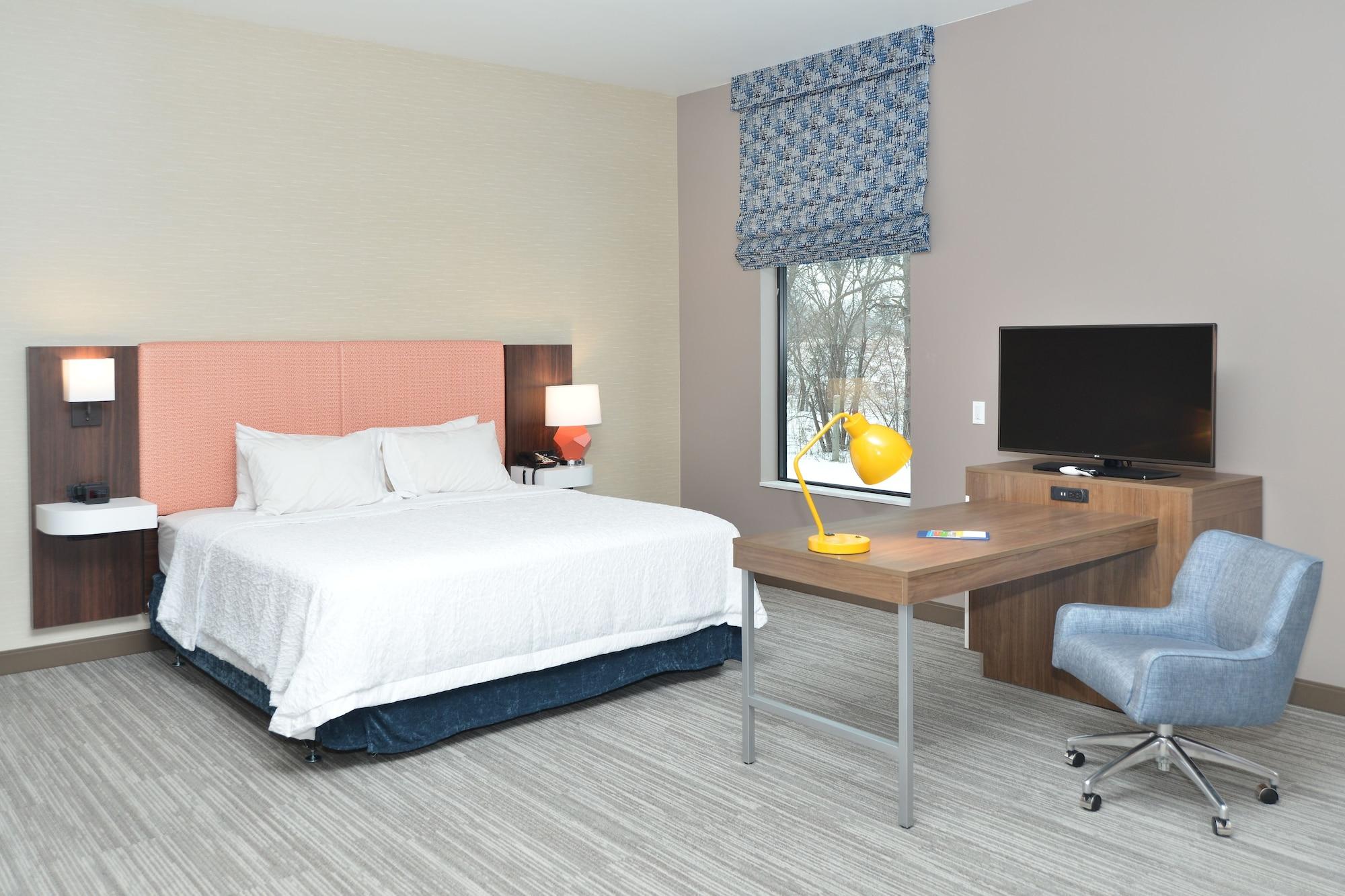 Hampton Inn & Suites Menomonie-Uw Stout Exterior foto