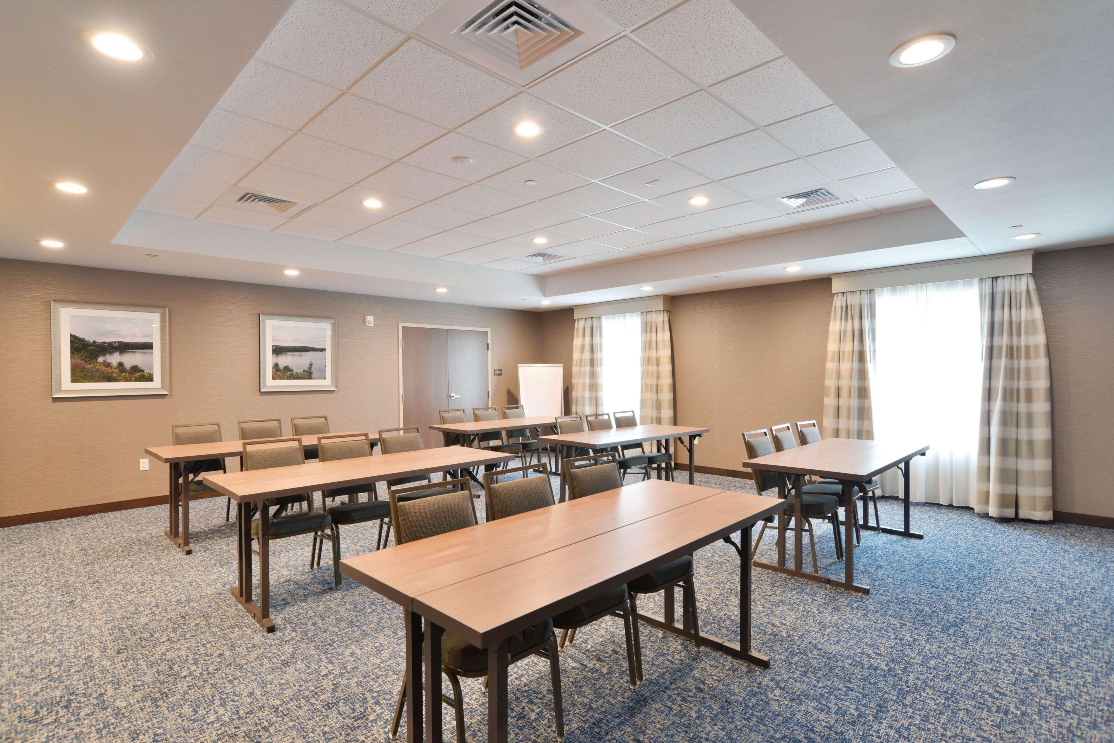 Hampton Inn & Suites Menomonie-Uw Stout Exterior foto